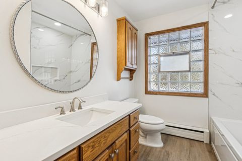 Tiny photo for 2945 S Scott Street, Des Plaines, IL 60018 (MLS # 12570165)