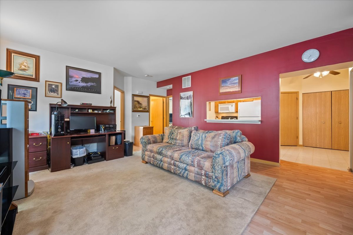 2936 STONEWATER Drive 2936