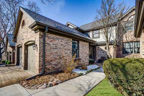 Tiny photo for 14303 CRYSTAL TREE Drive, Orland Park, IL 60462 (MLS # 12565875)