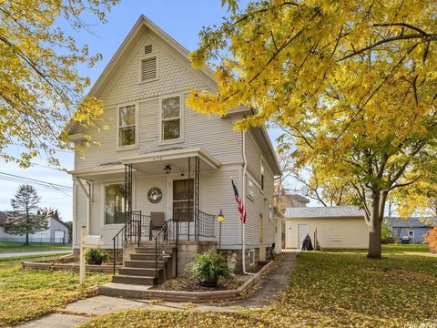 Photo of 428 S Main Street, Montgomery, IL 60538 (MLS # 12511238)
