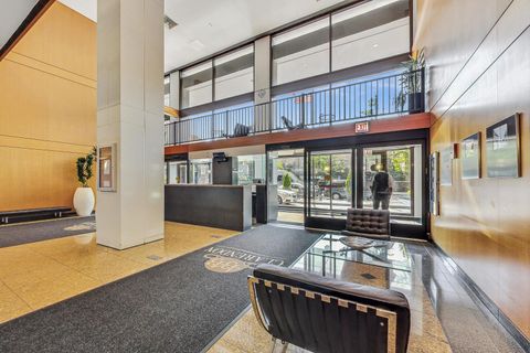 Tiny photo for 4343 N CLARENDON Avenue #2717, Chicago, IL 60613 (MLS # 12498845)