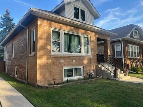 3619 Gunderson Avenue, Berwyn, IL 60402 - #: 12512719