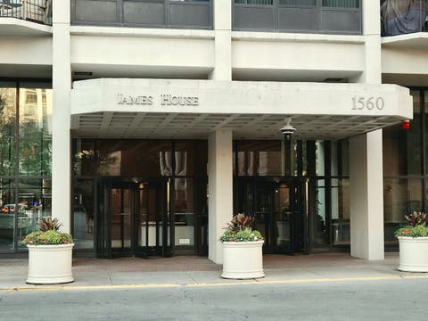 Photo of 1560 N Sandburg Terrace #2901J, Chicago, IL 60610 (MLS # 12695155)