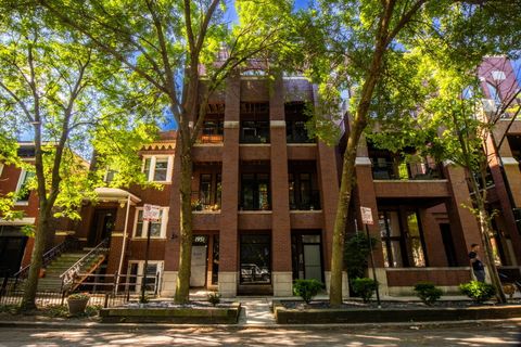 Photo of 1951 W Cortland Street #3, Chicago, IL 60622 (MLS # 12478287)