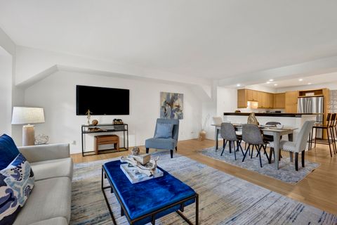 Tiny photo for 40 E 9th Street #609, Chicago, IL 60605 (MLS # 12536451)