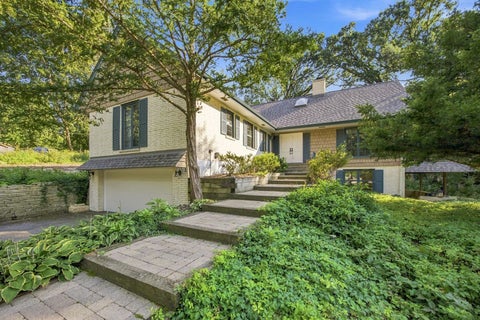 Photo of 36 Marryat Road, Trout Valley, IL 60013 (MLS # 12755289)