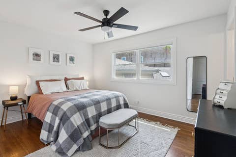 Tiny photo for 9001 E Prairie Road, Evanston, IL 60203 (MLS # 12692988)