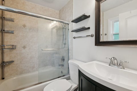 Tiny photo for 9001 E Prairie Road, Evanston, IL 60203 (MLS # 12692988)