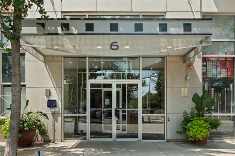 Tiny photo for 6 S Laflin Street #910, Chicago, IL 60607 (MLS # 12492882)