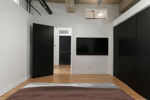 Tiny photo for 6 S Laflin Street #910, Chicago, IL 60607 (MLS # 12492882)