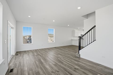 Tiny photo for 329 Settlers Place, West Dundee, IL 60118 (MLS # 12602440)