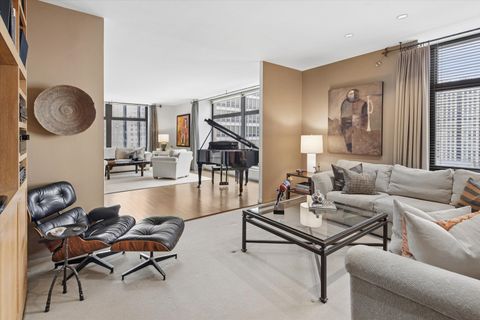 Tiny photo for 680 N Lake Shore Drive #1024, Chicago, IL 60611 (MLS # 12595322)