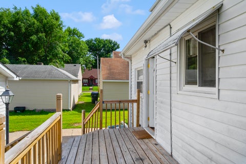 Tiny photo for 2113 Madison Street, Davenport, IA 52804 (MLS # 12688951)