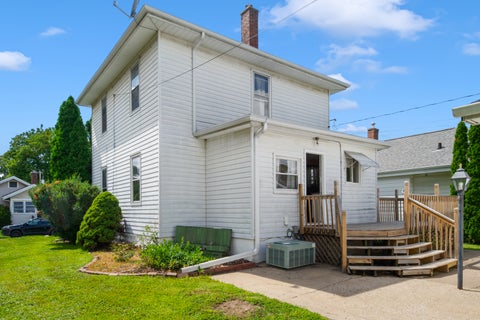 Tiny photo for 2113 Madison Street, Davenport, IA 52804 (MLS # 12688951)