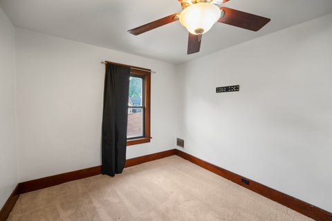 Tiny photo for 2113 Madison Street, Davenport, IA 52804 (MLS # 12688951)