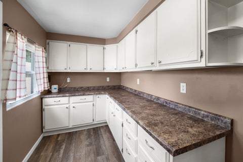 Tiny photo for 2113 Madison Street, Davenport, IA 52804 (MLS # 12688951)