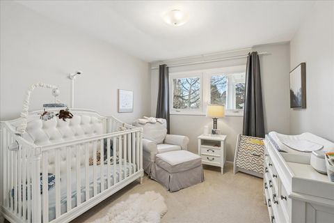 Tiny photo for 440 W Sheridan Place, Lake Bluff, IL 60044 (MLS # 12578353)