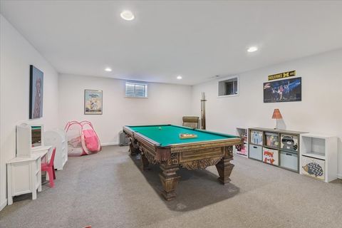 Tiny photo for 440 W Sheridan Place, Lake Bluff, IL 60044 (MLS # 12578353)