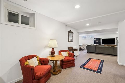 Tiny photo for 440 W Sheridan Place, Lake Bluff, IL 60044 (MLS # 12578353)