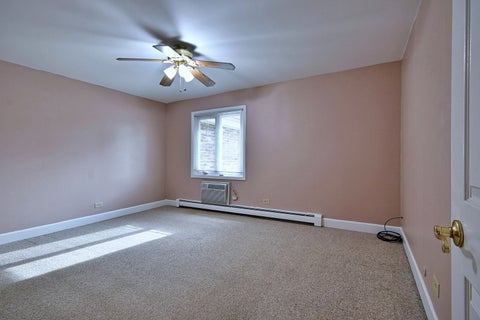 Tiny photo for 850 S Lorraine Road S #3E, Wheaton, IL 60189 (MLS # 12737880)