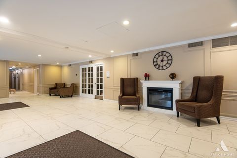 Tiny photo for 2909 N Sheridan Road #407, Chicago, IL 60657 (MLS # 12589216)