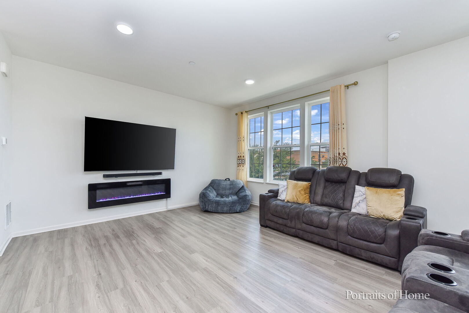 2906 REFLECTION Drive