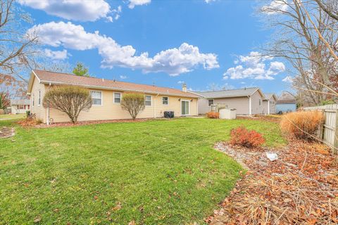 Tiny photo for 2302 Blackthorn Drive, Champaign, IL 61821 (MLS # 12524938)