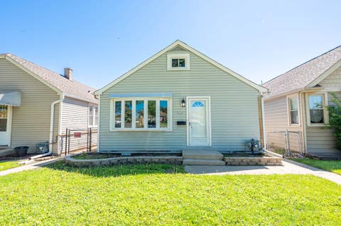 Photo of 4503 N Sayre Avenue, Harwood Heights, IL 60706 (MLS # 12586424)