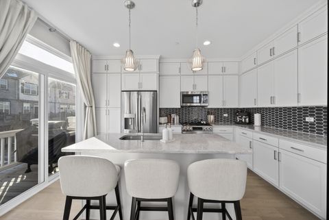 Tiny photo for 30W130 Wheeler Circle, Warrenville, IL 60563 (MLS # 12561967)