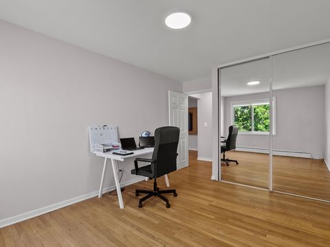 Tiny photo for 940 E Old Willow Road #305, Prospect Heights, IL 60070 (MLS # 12461376)