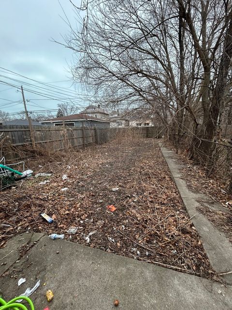 Tiny photo for 8211 S Saginaw Avenue, Chicago, IL 60617 (MLS # 12574362)