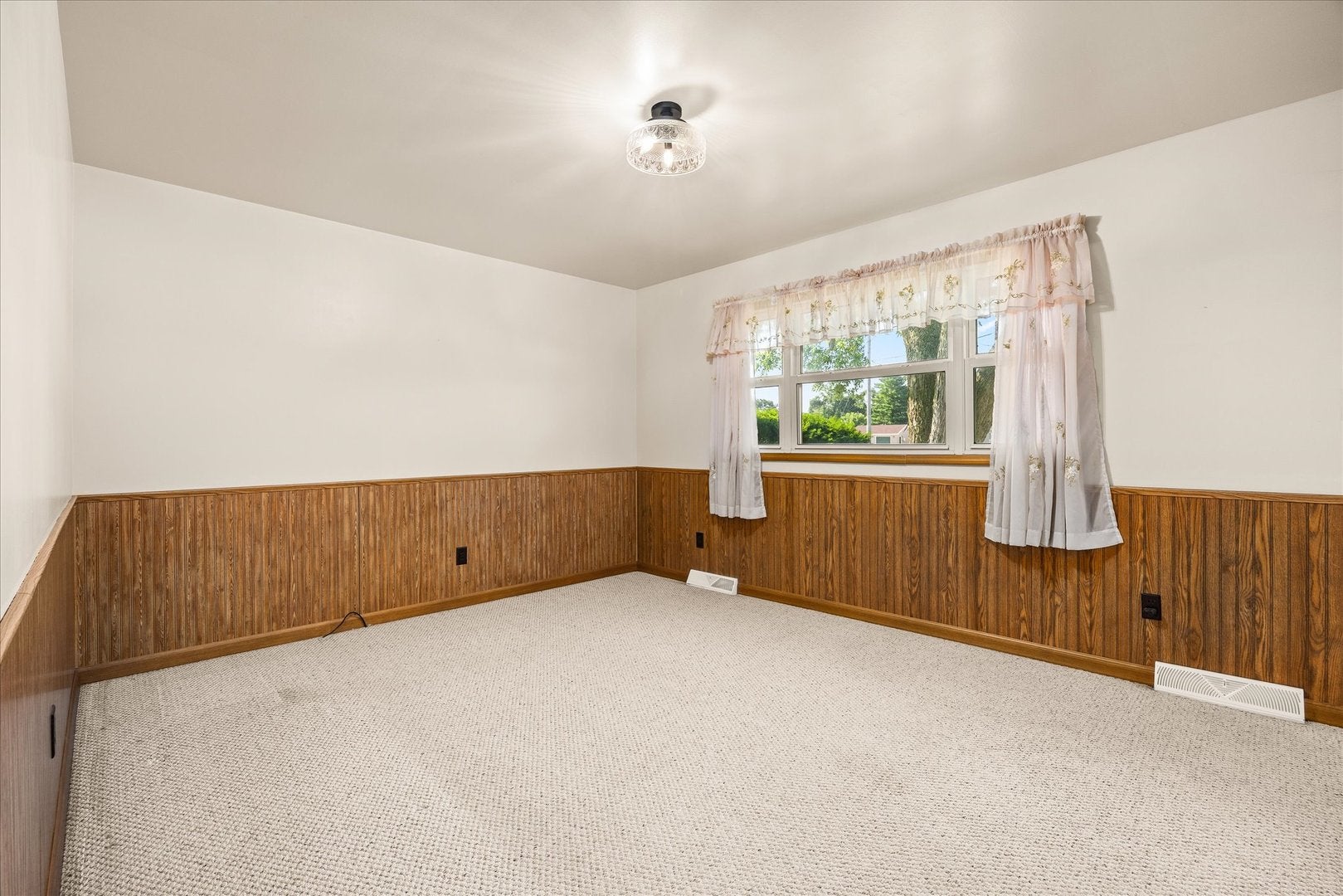 704 E 4th Street