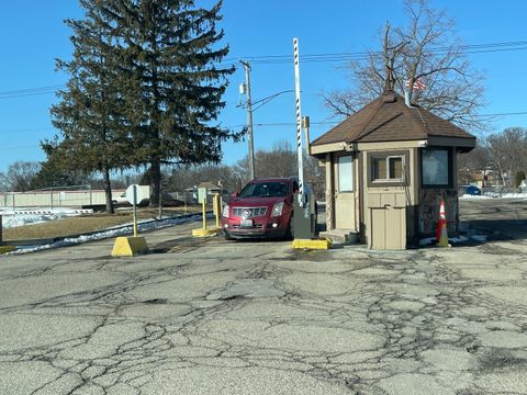 Tiny photo for 45 Nassau Colony #4, Fox Lake, IL 60020 (MLS # 12475685)