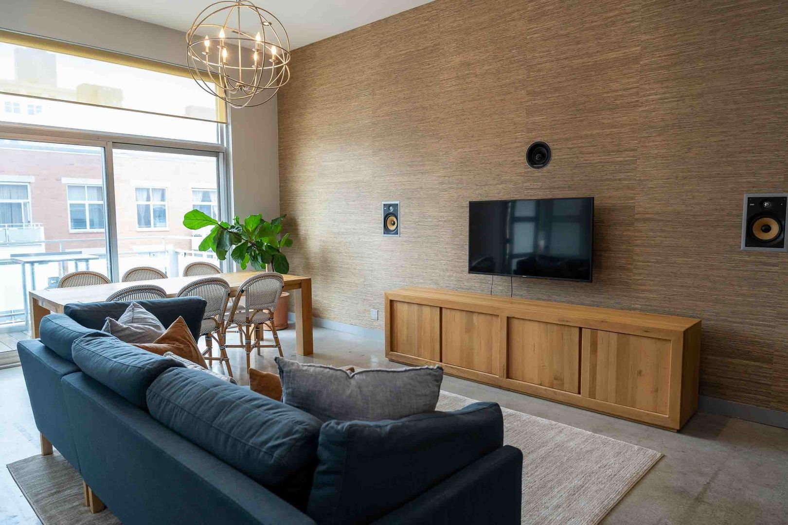 949 W Madison Street 602