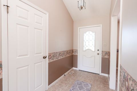 Tiny photo for 690 E VICKSBURG Court, Bourbonnais, IL 60914 (MLS # 12629289)