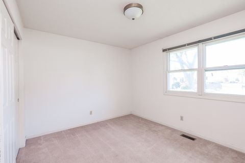 Tiny photo for 690 E VICKSBURG Court, Bourbonnais, IL 60914 (MLS # 12629289)
