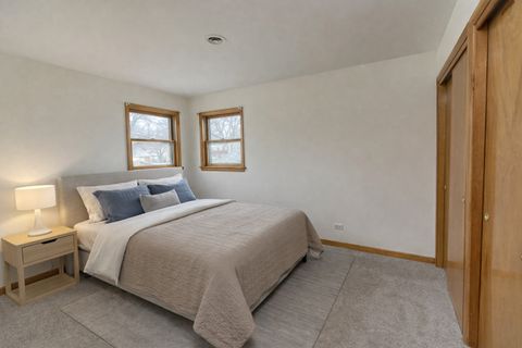 Tiny photo for Evergreen Park, IL 60805 (MLS # 12537313)