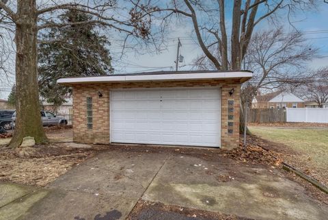Tiny photo for Evergreen Park, IL 60805 (MLS # 12537313)