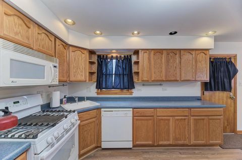 Tiny photo for Evergreen Park, IL 60805 (MLS # 12537313)