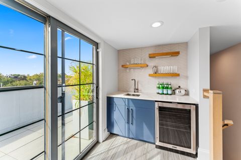 Tiny photo for 1427 W Wrightwood Avenue #2, Chicago, IL 60614 (MLS # 12475272)