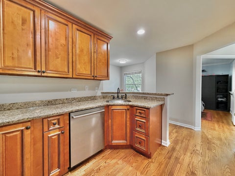 Tiny photo for 110 Pembroke Circle, Lake Bluff, IL 60044 (MLS # 12677145)