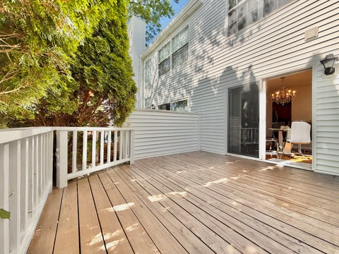 Tiny photo for 110 Pembroke Circle, Lake Bluff, IL 60044 (MLS # 12677145)