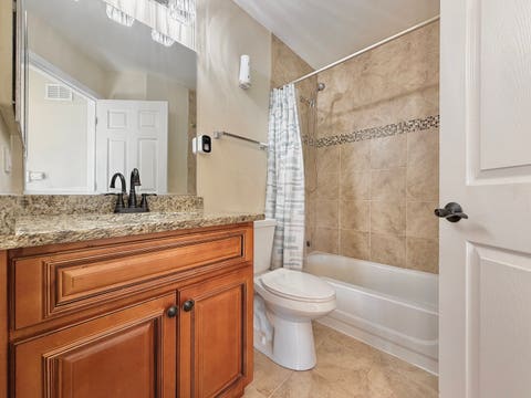 Tiny photo for 110 Pembroke Circle, Lake Bluff, IL 60044 (MLS # 12677145)