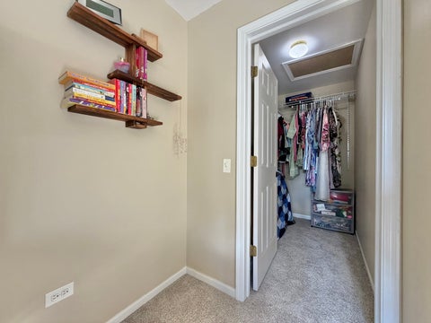 Tiny photo for 110 Pembroke Circle, Lake Bluff, IL 60044 (MLS # 12677145)