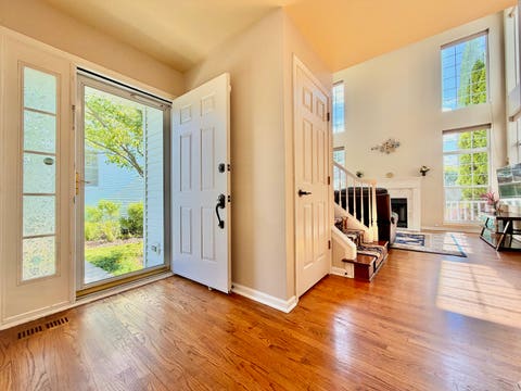Tiny photo for 110 Pembroke Circle, Lake Bluff, IL 60044 (MLS # 12677145)