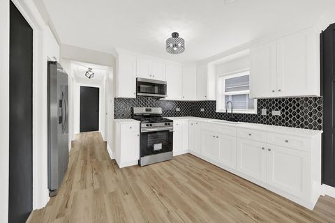 Tiny photo for 15056 Wabash Avenue, South Holland, IL 60473 (MLS # 12600985)