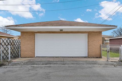 Tiny photo for 15056 Wabash Avenue, South Holland, IL 60473 (MLS # 12600985)