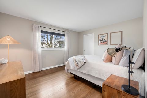 Tiny photo for 6213 Leonard Avenue, Downers Grove, IL 60516 (MLS # 12601666)