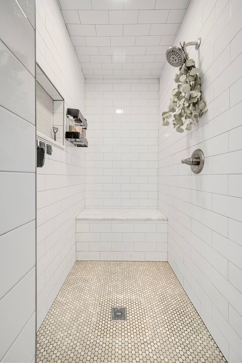 Tiny photo for 6213 Leonard Avenue, Downers Grove, IL 60516 (MLS # 12601666)