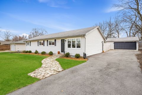 Tiny photo for 6213 Leonard Avenue, Downers Grove, IL 60516 (MLS # 12601666)